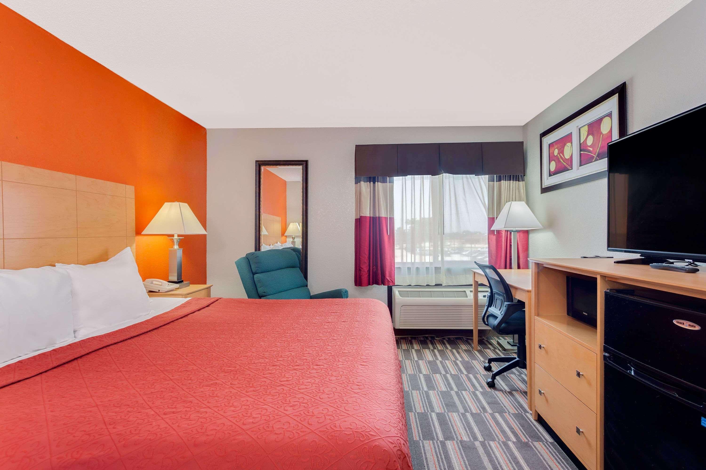Days Inn By Wyndham Racine/Sturtevant Eksteriør bilde